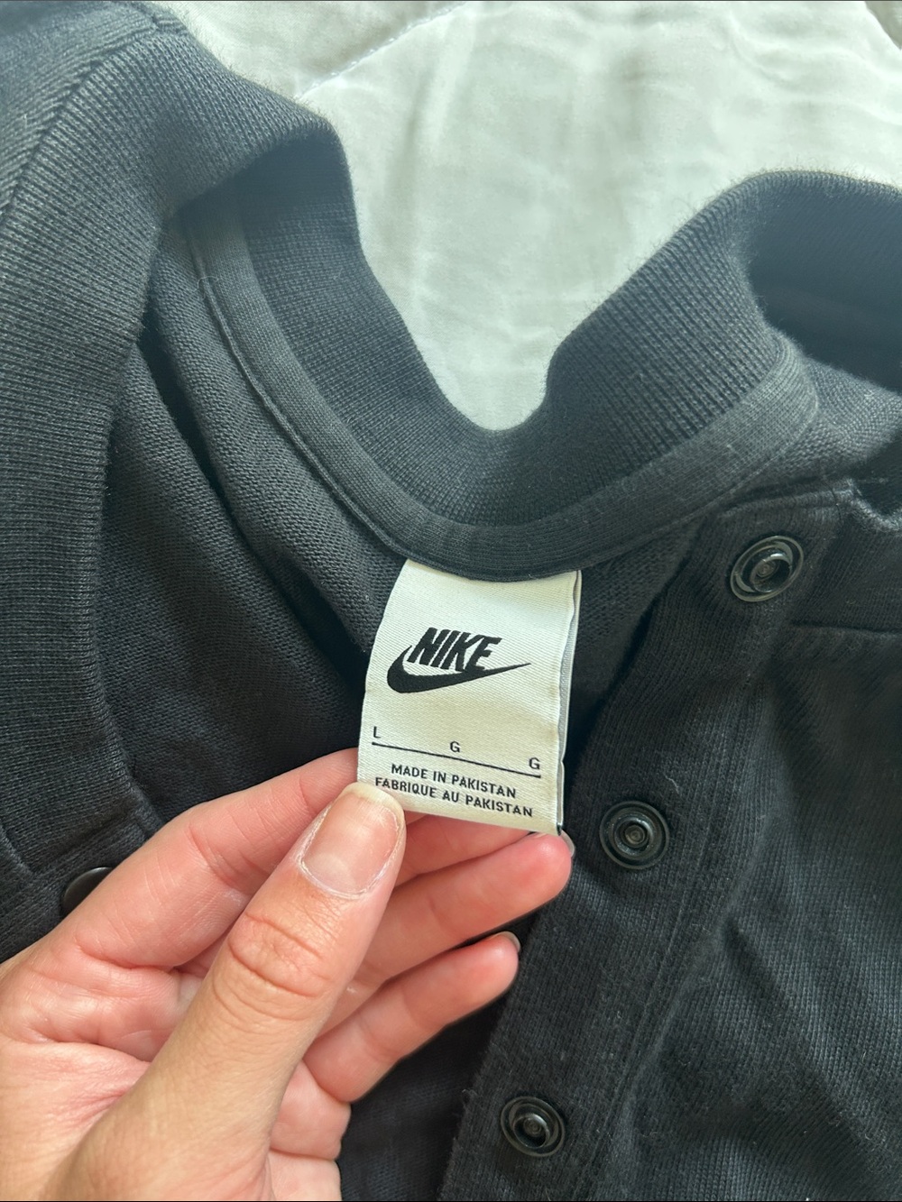 Girls Large Nike romper - Picture 4 of 4